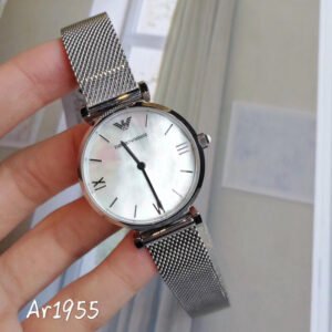[Original quality]!
【Tmall】!
Armani Model: Ar1955 Case: 316L stainless steel Mirror: Mineral-strengthened glass Strap: 316L stainless steel Size: 32mm Simple shell surface fashionable Milanese belt, small and delicate, easy to use and easy to match (all tag models can be searched online_support bottom cover with corresponding model QR code)