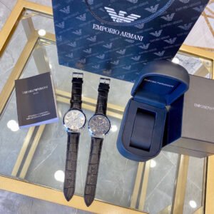 Armani AR2432243324472473. Multifunctional three-eye chronograph men's watch. Equipped with a multi-functional running seconds quartz movement💪, powerful minute hand chronograph and stopwatch synchronized 24 hours😍, mineral glass mirror, simple pin buckle design [victory] [victory], size 43mm*11mm, low-key and elegant, business trend, capable and handsome (with box