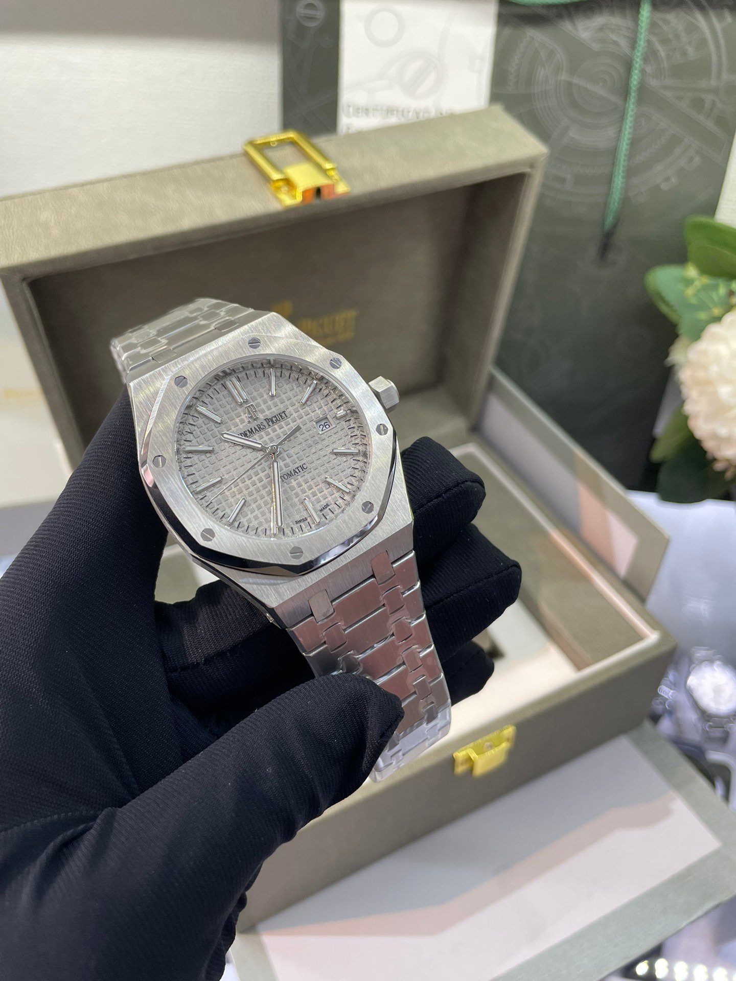 Exclusive real photos
audemars piguet mens watch automatic mechanical watch
Audemars Piguet Royal Oak, men's watch, fully automatic mechanical watch - Image 2