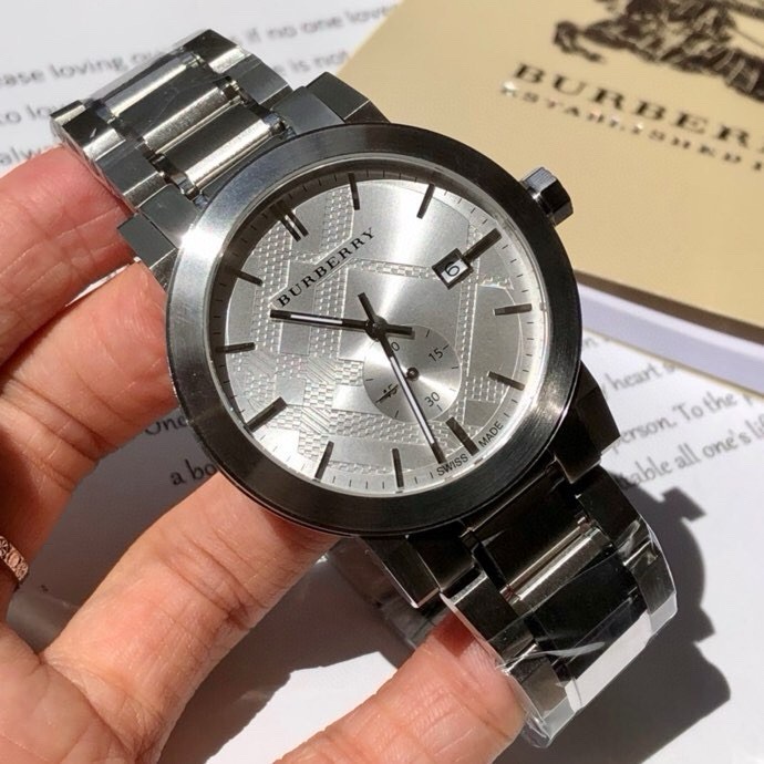 Batch . Classic British luxury brand, quartz men's watch, bu9900, a royal brand. The timeless classic style permeates the dial, which is both elegant and beautiful. Original Swiss movement, sapphire glass mirror, 316l stainless steel strap, unique two-and-a-half-pin design, watch diameter ~44mm, elegant and high-end, comes with a full set of packaging! - Image 5