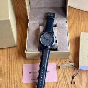Original order burberry

Model: bu9364

Case: stainless steel

Mirror: Mineral strengthened glass

Strap: genuine leather

Size: 39mm

This gray-black business-style men's watch features simple lines and tough cuts. It goes well with shirts and suits, and is versatile and effortless.

(All original models can be searched online_support disassembly)