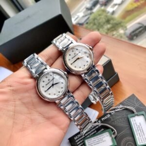 Batch  rare opportunity The main model for summer ❗️ Full real diamond scale dial details, real diamonds, pure original, fidelity goods, outflow from the foundry, support disassembly and comparison by any professional organization, Maurice Lacroix Fiaba series women's watch, original Swiss movement, 904 stainless steel diamond dial, equipped with 60 tw natural polished diamonds, table diameter 28mm (including 32mm crown), diamond scale dial, belt White mother-of-pearl dial with "water drop" pattern and 11 tw natural polished diamonds, push-button folding clasp, item number 101812999450#, anti-reflective coated domed sapphire crystal, 904l stainless steel strap, stainless steel diamond-cut hours and minutes, date display, life-resistant to 30 meters, 3-row stainless steel strap, inner radius for optimal comfort, fully packaged